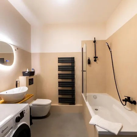 Design Elboase-zentral-parkplatz-waschmaschine-2 Separate Schlafplaetze