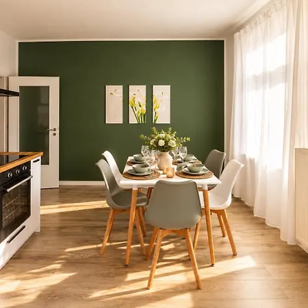 Design Elboase, Altstadt Parkplatz, Bis 5 Pers * Pirna